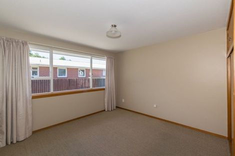 Photo of property in 96a Crofton Road, Harewood, Christchurch, 8051