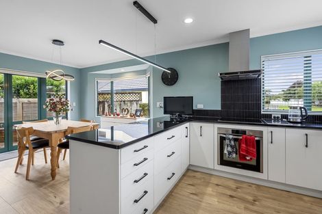 Photo of property in 6 Whakaruru Place, Matua, Tauranga, 3110