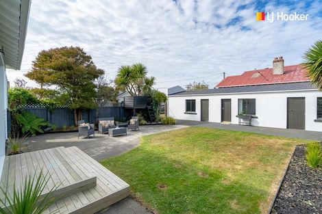 Photo of property in 65 Hargest Crescent, Saint Kilda, Dunedin, 9012
