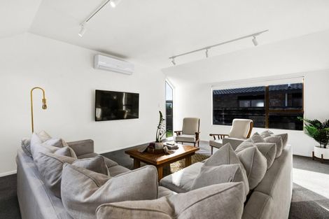 Photo of property in 250 Tukapa Street, Westown, New Plymouth, 4310