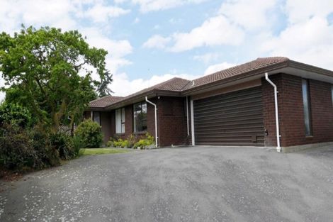 Photo of property in 8 Algie Place, Avonhead, Christchurch, 8042