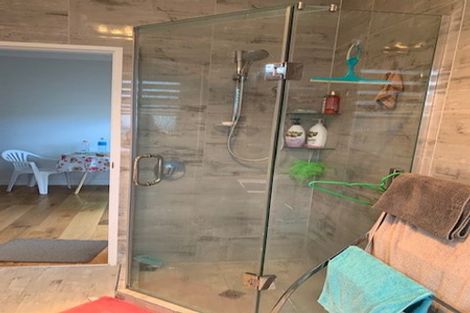 Photo of property in 82 Donegal Park Drive, Flat Bush, Auckland, 2019