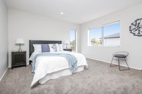 Photo of property in 2 Bahari Drive, Ranui, Auckland, 0612