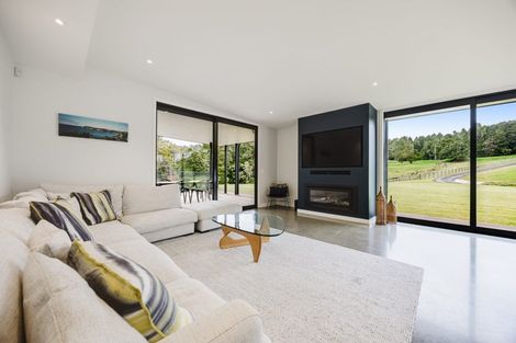 Photo of property in 99c Pebble Brook Road, Waitoki, Silverdale, 0994
