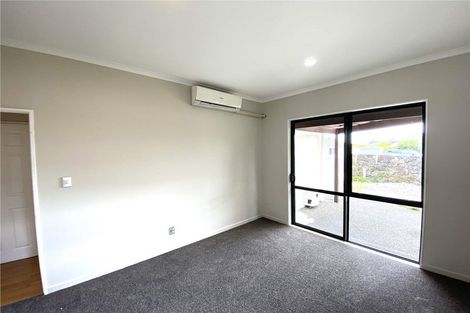 Photo of property in 439 Old Te Atatu Road, Te Atatu Peninsula, Auckland, 0610