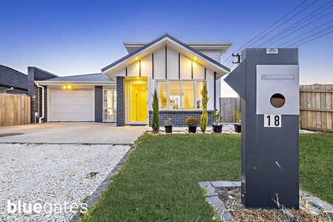 Photo of property in 18 Amokura Avenue, Takanini, 2112