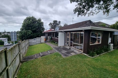 Photo of property in 1/1 Bishopgate Street, Birkdale, Auckland, 0626