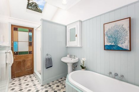 Photo of property in 335 Muritai Road, Eastbourne, Lower Hutt, 5013