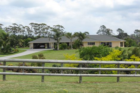 Photo of property in 1230 Coatesville-riverhead Highway, Kumeu, 0892