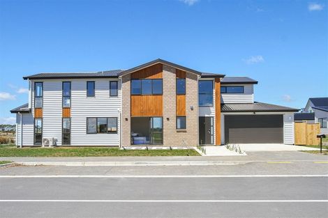 Photo of property in 3 Kaitiaki Drive, Clarks Beach, 2122