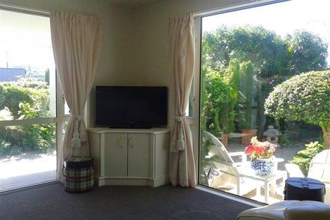 Photo of property in 256 Main Road, Moncks Bay, Christchurch, 8081