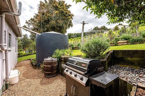 Photo of property in 19 Tetley Road, Surfdale, Waiheke Island, 1081