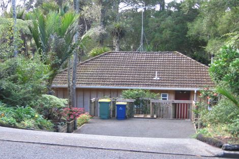 Photo of property in 28 Sylvan Valley Avenue, Titirangi, Auckland, 0604