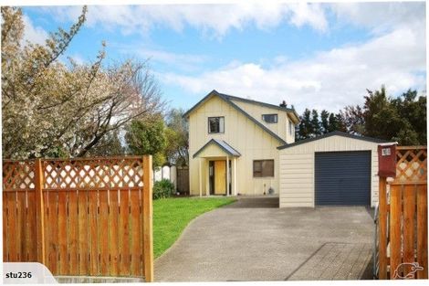 Photo of property in 14 Moore Crescent, Carterton, 5713