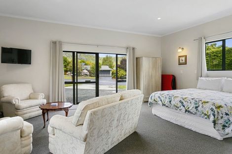 Photo of property in 4 Yasmin Lane, Kinloch, Taupo, 3377