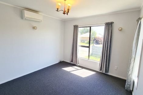Photo of property in 70a Makarini Street, Paraparaumu, 5032