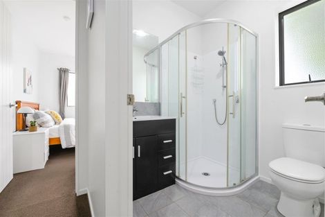 Photo of property in 12 Hampshire Court, Flagstaff, Hamilton, 3210