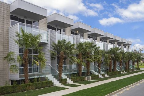 Photo of property in 44 Kilimanjaro Drive, Northpark, Auckland, 2013