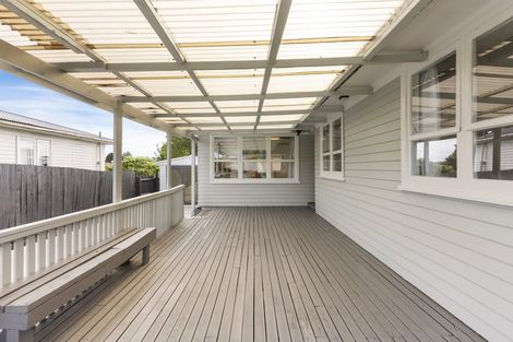 Photo of property in 10 Williams Crescent, Otara, Auckland, 2023