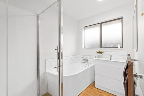 Photo of property in 1/14 Innisfree Place, Northwood, Christchurch, 8051