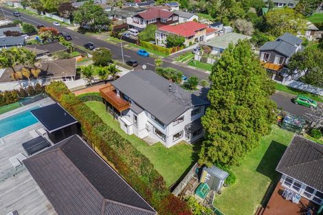 Photo of property in 4 Advene Road, Cockle Bay, Auckland, 2014