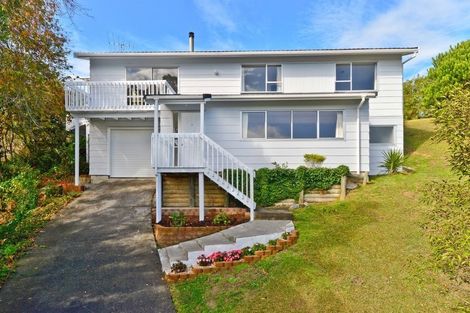 Photo of property in 6 Malters Place, Browns Bay, Auckland, 0630