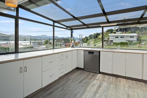 Photo of property in 318 Waikawa Road, Waikawa, Picton, 7220