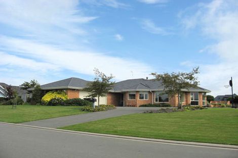 Photo of property in 43 Stonebridge Way, Prebbleton, 7604