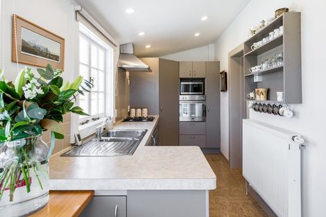 Photo of property in 8 Latham Street, Napier South, Napier, 4110