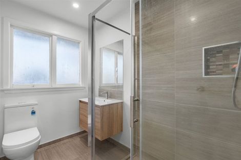 Photo of property in 32 Boston Avenue, Hornby, Christchurch, 8042