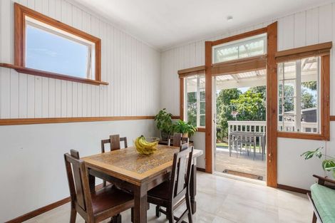 Photo of property in 9 Tahi Terrace, Glen Eden, Auckland, 0602