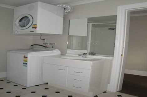 Photo of property in 4/112 Austin Street, Mount Victoria, Wellington, 6011