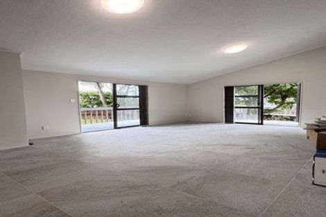 Photo of property in 16 Greenstone Place, Clover Park, Auckland, 2019