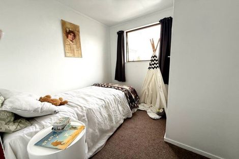 Photo of property in 4/702 Grays Road, Mahora, Hastings, 4120