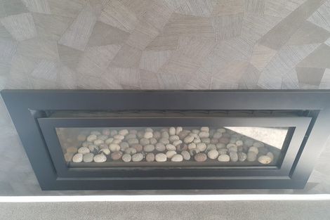 Photo of property in 1a Links Drive, Waiwhakaiho, New Plymouth, 4312