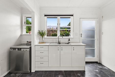 Photo of property in 2/201 Kenilworth Road, Mayfair, Hastings, 4122