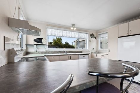 Photo of property in 15 Walsh Road, Westown, New Plymouth, 4310