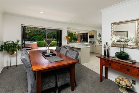 Photo of property in 3 Admirals Court Drive, Greenhithe, Auckland, 0632