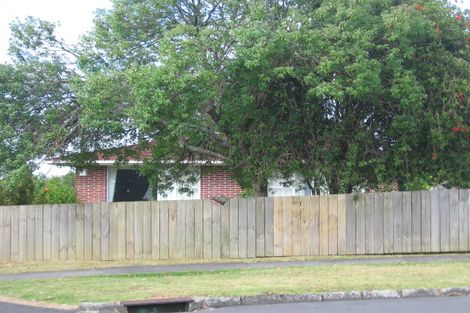 Photo of property in 39 Lynwood Road, New Lynn, Auckland, 0600