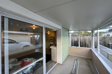 Photo of property in 2/31 Fitzroy Road, Fitzroy, New Plymouth, 4312