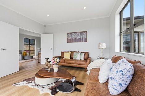 Photo of property in 30 Mackay Drive, Greenhithe, Auckland, 0632