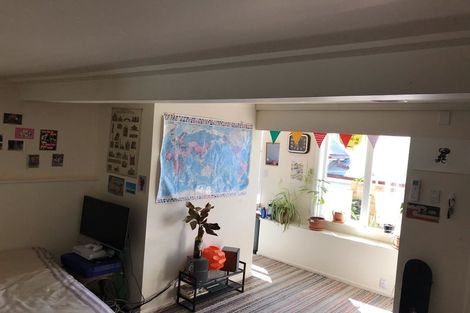 Photo of property in 9 Lerwick Terrace, Melrose, Wellington, 6023