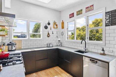 Photo of property in 28 Eatwell Avenue, Paraparaumu Beach, Paraparaumu, 5032