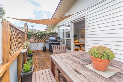 Photo of property in 32 Highbury Drive, Levin, 5510