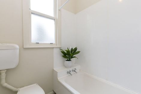 Photo of property in 40 Hamilton Road, Hataitai, Wellington, 6021