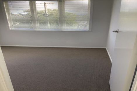 Photo of property in 1 Keats Place, Blockhouse Bay, Auckland, 0600
