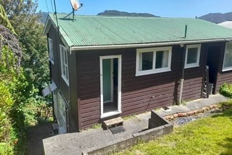 Photo of property in 31 Pembroke Road, Northland, Wellington, 6012