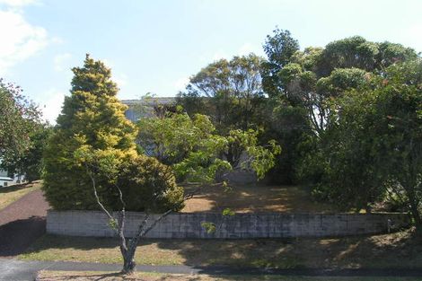 Photo of property in 20 Ravenwood Drive, Forrest Hill, Auckland, 0620