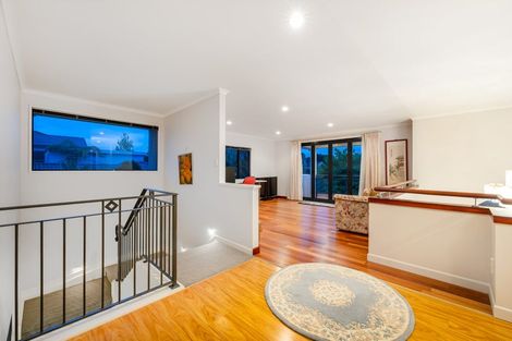 Photo of property in 24 Oakway Drive, Schnapper Rock, Auckland, 0632