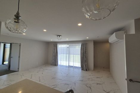 Photo of property in 17 Wexford Crescent, Halswell, Christchurch, 8025